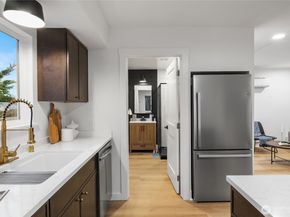 11550 22nd Avenue NE, Seattle WA 98125