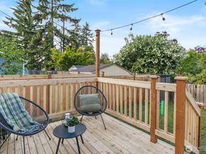 11550 22nd Avenue NE, Seattle WA 98125