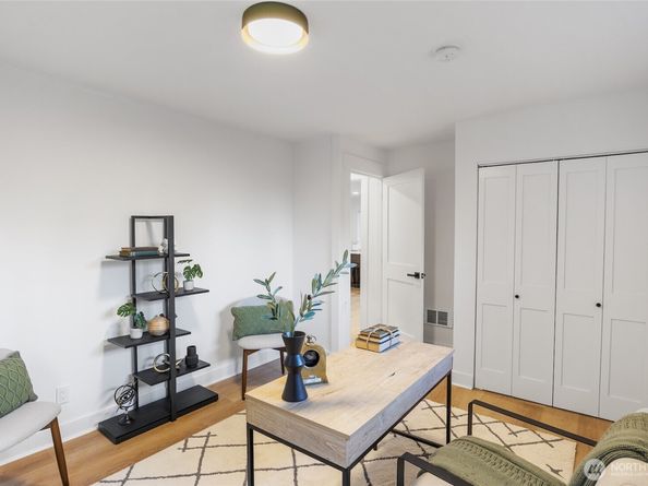 11550 22nd Avenue NE, Seattle WA 98125