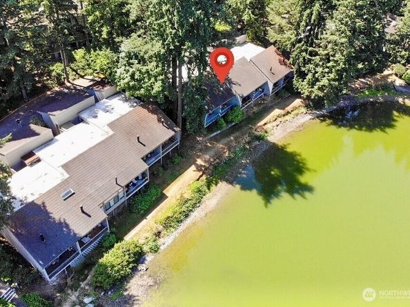 13846 NE 60th Way 118, Redmond WA 98052