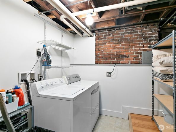 6540 19th Avenue NE, Seattle WA 98115