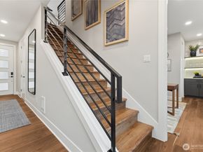 18814 99th Court NE B, Bothell WA 98011