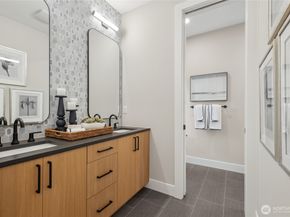 18814 99th Court NE B, Bothell WA 98011