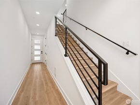 18814 99th Court NE B, Bothell WA 98011