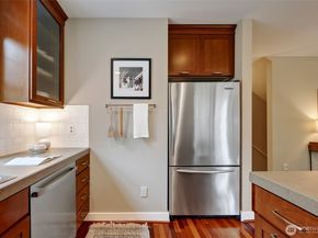 5807 B 55th Avenue NE, Seattle WA 98105