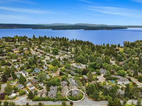 5807 B 55th Avenue NE, Seattle WA 98105