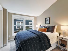 5807 B 55th Avenue NE, Seattle WA 98105