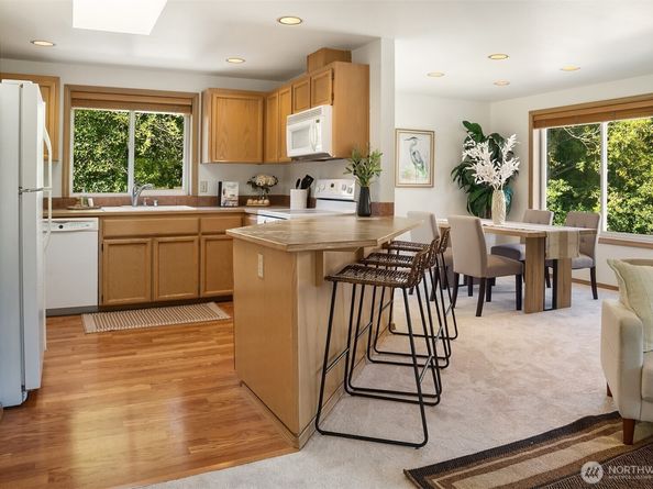 432 3rd Avenue S B206, Edmonds WA 98020
