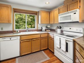 432 3rd Avenue S B206, Edmonds WA 98020