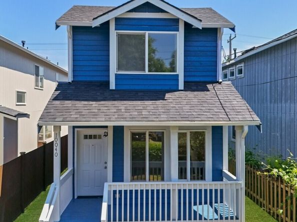 10040 19th Avenue SW, Seattle WA 98146