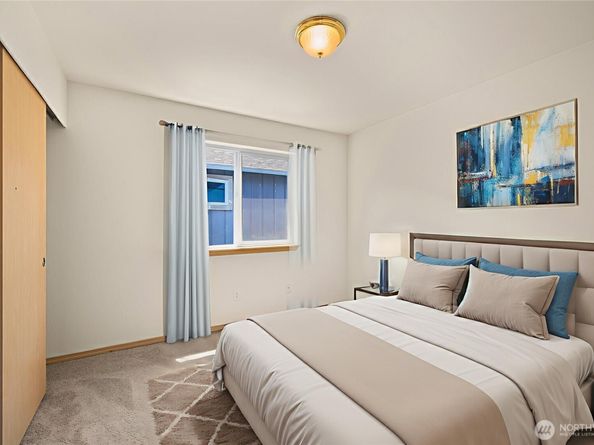 10040 19th Avenue SW, Seattle WA 98146