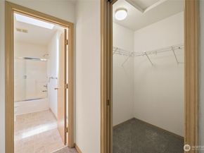 10040 19th Avenue SW, Seattle WA 98146