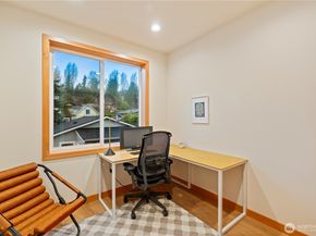 2844 B 22nd Avenue W, Seattle WA 98199