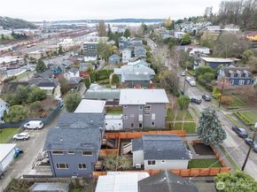 2844 B 22nd Avenue W, Seattle WA 98199