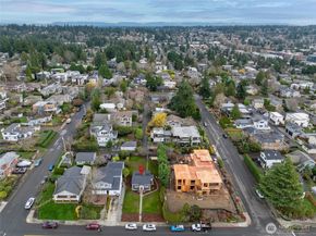 1012 1st Street, Kirkland WA 98033