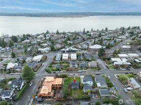 1012 1st Street, Kirkland WA 98033
