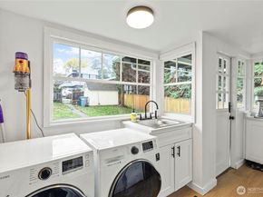 1012 1st Street, Kirkland WA 98033