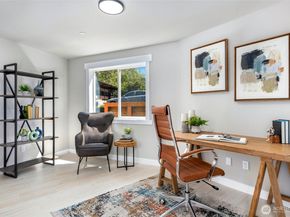 5732 Halls Lake Way, Lynnwood WA 98036