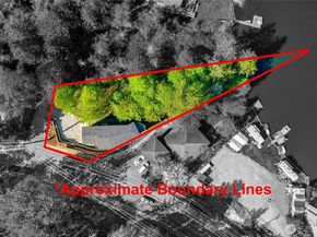 5732 Halls Lake Way, Lynnwood WA 98036