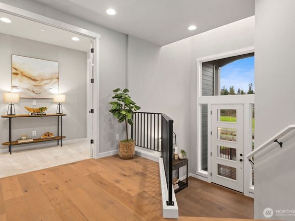 7879 S 132 Street, Seattle WA 98178