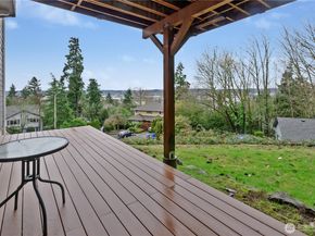 21211 95th Court S, Kent WA 98031
