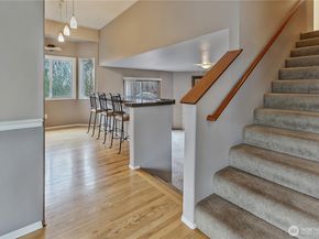 21211 95th Court S, Kent WA 98031