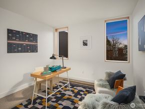 1810 E Mercer Street, Seattle WA 98112