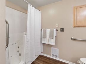 4423 Providence Point Place SE 2628, Issaquah WA 98029