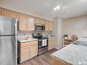 4423 Providence Point Place SE 2628, Issaquah WA 98029