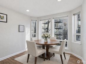 3028 Western Ave 110, Seattle WA 98121