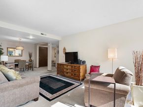 11300 1st Avenue NE 224, Seattle WA 98125