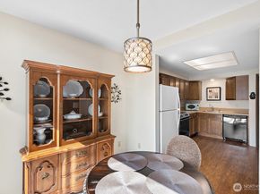 11300 1st Avenue NE 224, Seattle WA 98125