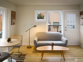 107 16th Avenue 107, Seattle WA 98122