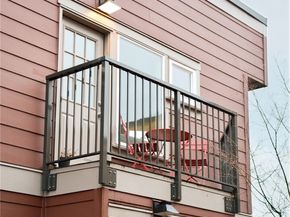 107 16th Avenue 107, Seattle WA 98122