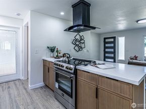 14224 180th Avenue SE, Renton WA 98059