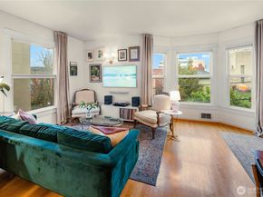 1732 15th Avenue 27, Seattle WA 98122