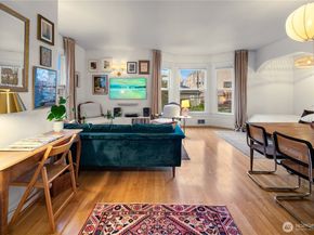 1732 15th Avenue 27, Seattle WA 98122