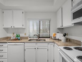 412 10th Street B202, Kirkland WA 98033