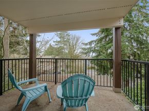 412 10th Street B202, Kirkland WA 98033