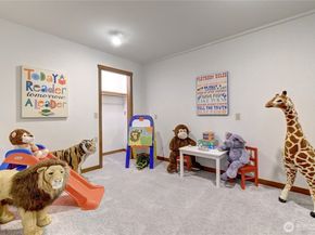 9901 NE 32nd Street, Bellevue WA 98004