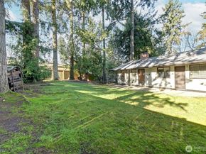 9901 NE 32nd Street, Bellevue WA 98004