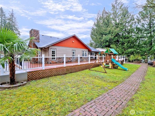 17823 145th Avenue SE, Renton WA 98058