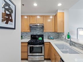 2801 1st Avenue 612, Seattle WA 98121