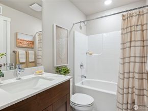 1322 194th Street SE D7, Bothell WA 98012