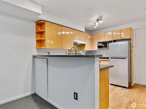 425 Vine Street 610, Seattle WA 98121