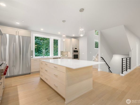 13016 SE 19th Court, Bellevue WA 98005