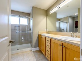 19102 20th Drive SE B204, Bothell WA 98012