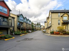 19102 20th Drive SE B204, Bothell WA 98012