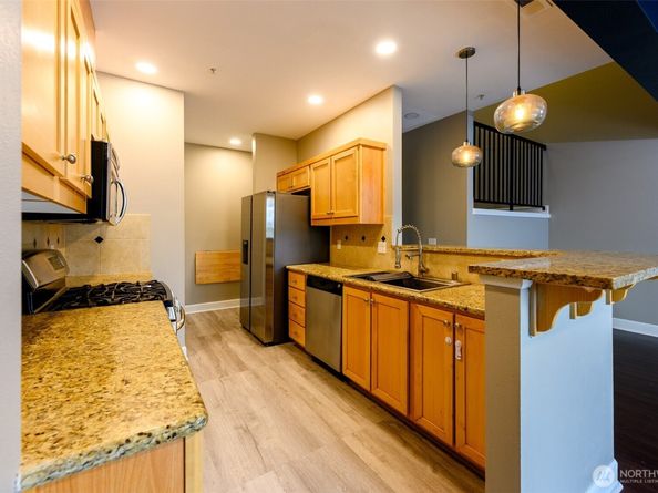 19102 20th Drive SE B204, Bothell WA 98012