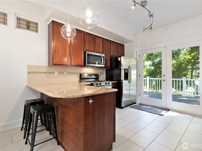 6540 19th Avenue NE, Seattle WA 98115